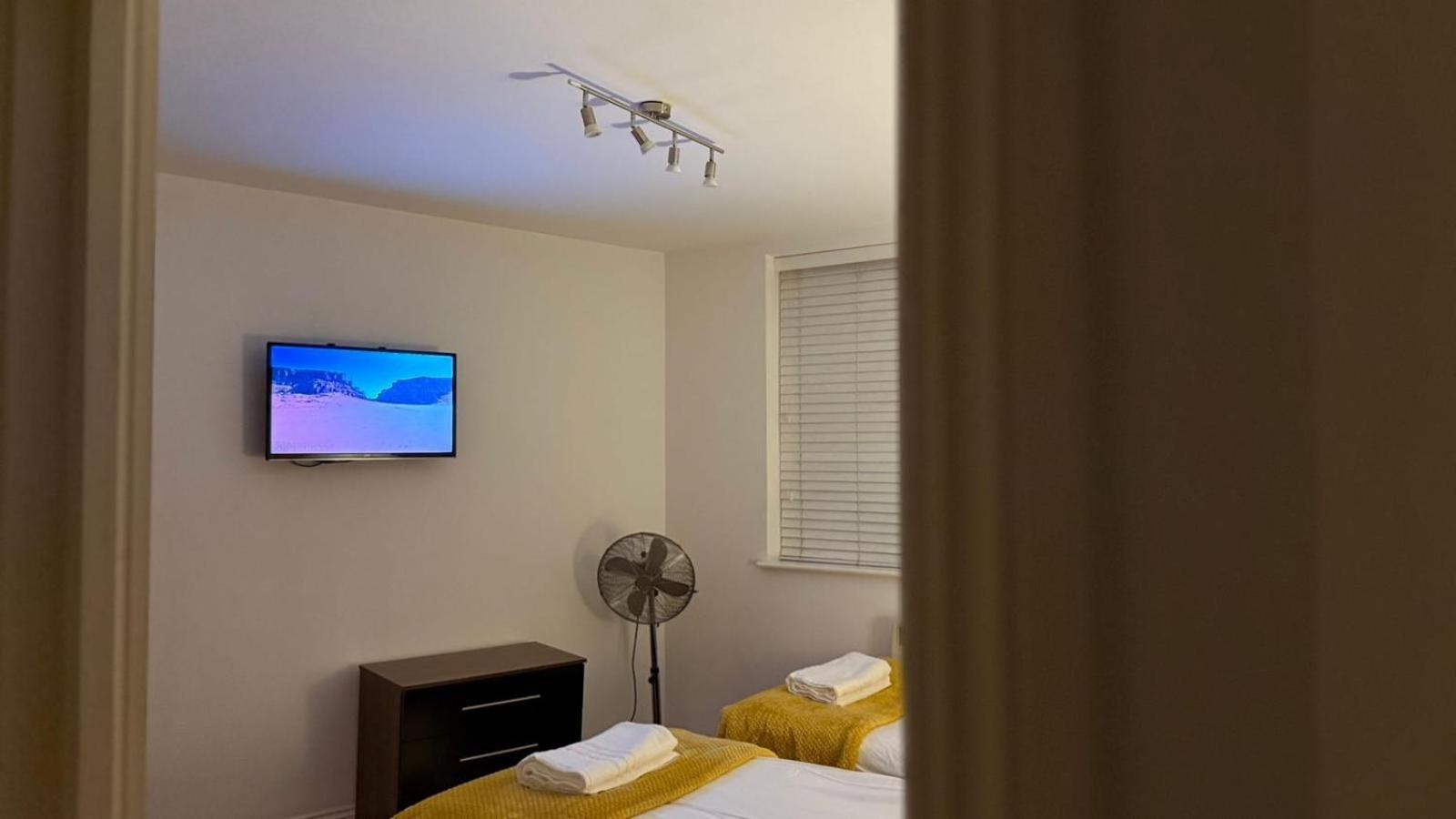 24-7 Secured City Centre Apartments With Free Underground Parking And Wifi Birmingham Exterior photo